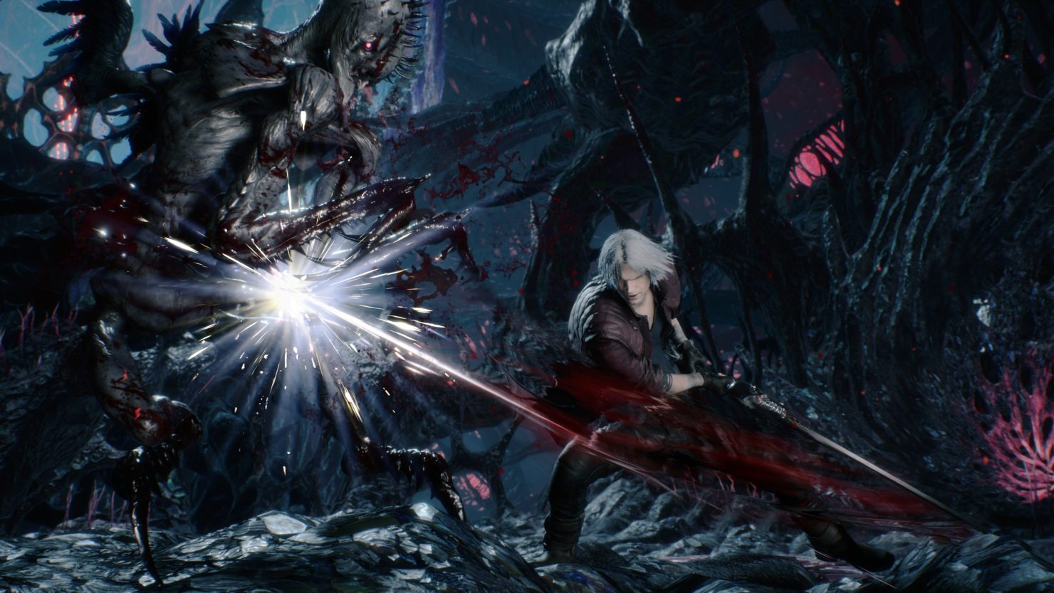 DEVIL MAY CRY 5 ŞİMDİDEN ÇOK SATTI!